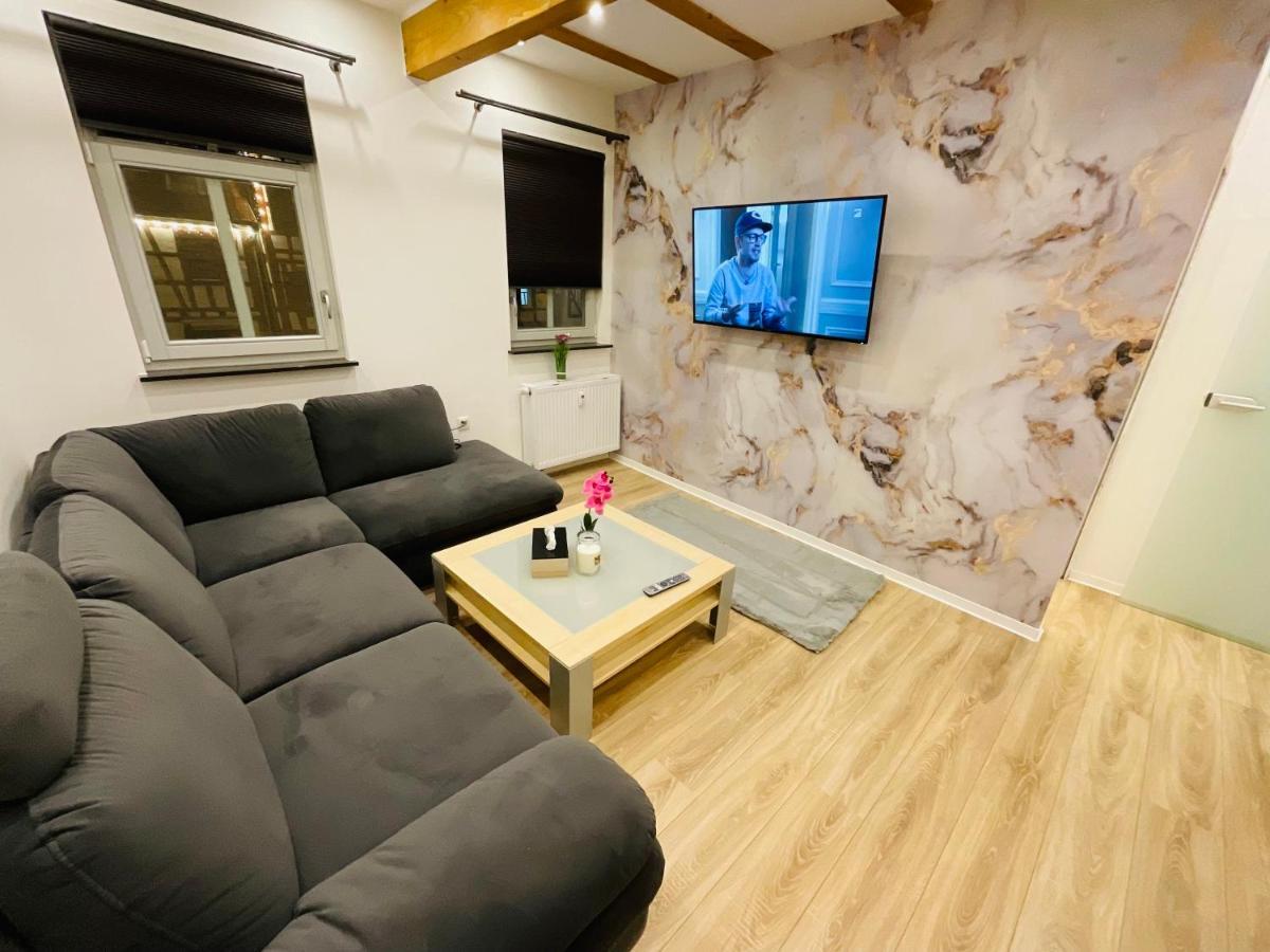 Best Central Apartment - Am Marktplatz - Up To 5 - Next To Frankfurt And Hanau - Coffee And Snacks - Netflix, Prime, Disney Nidderau Exterior photo